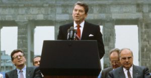 Reagan at Berlin Wall